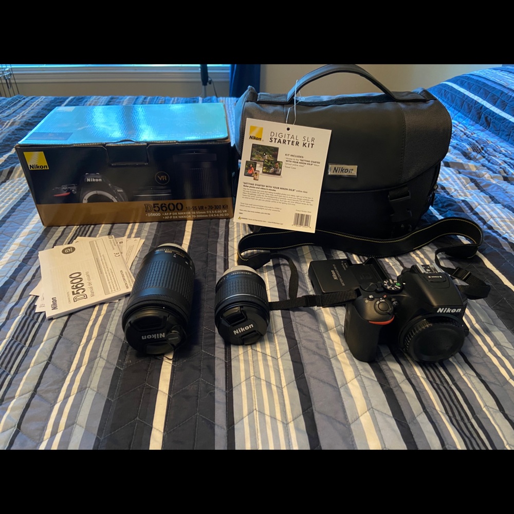 Nikon d5600 camera with 2 lenses, 128gb memorycard
